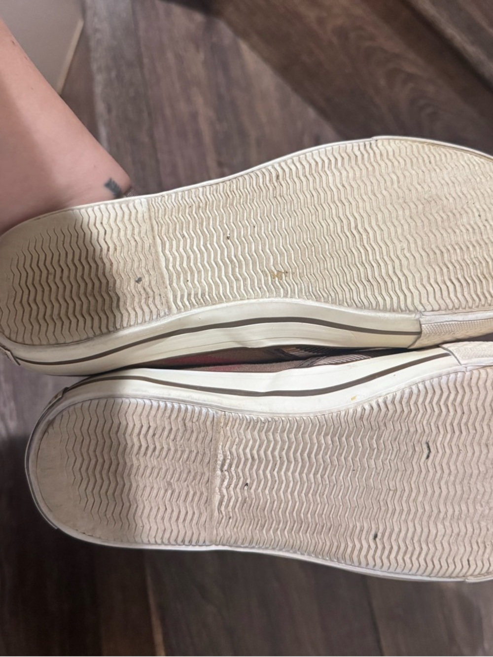Burberry Slip On Sneakers - Picture 10 of 11
